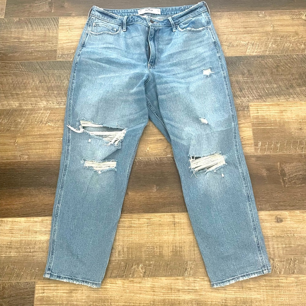 hollister curvy high rise mom jean 13r